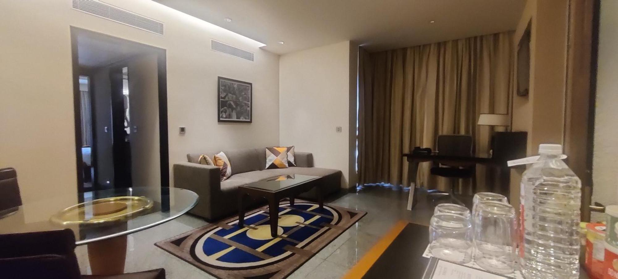 Hotel Marine Plaza Мумбаи Экстерьер фото